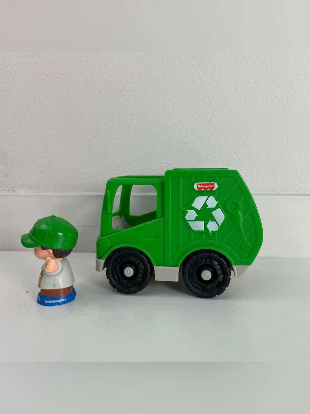 Little People Recycle Truck and Trashman Driver Figure Fisher-Price